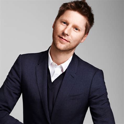 christopher bailey burberry salary